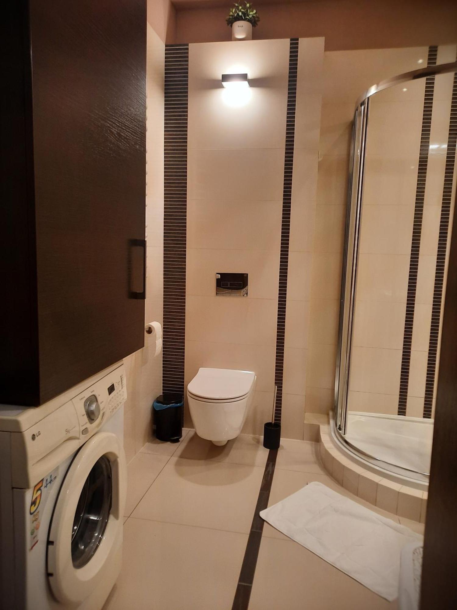 Luxury Senate Apartment Красков Екстериор снимка